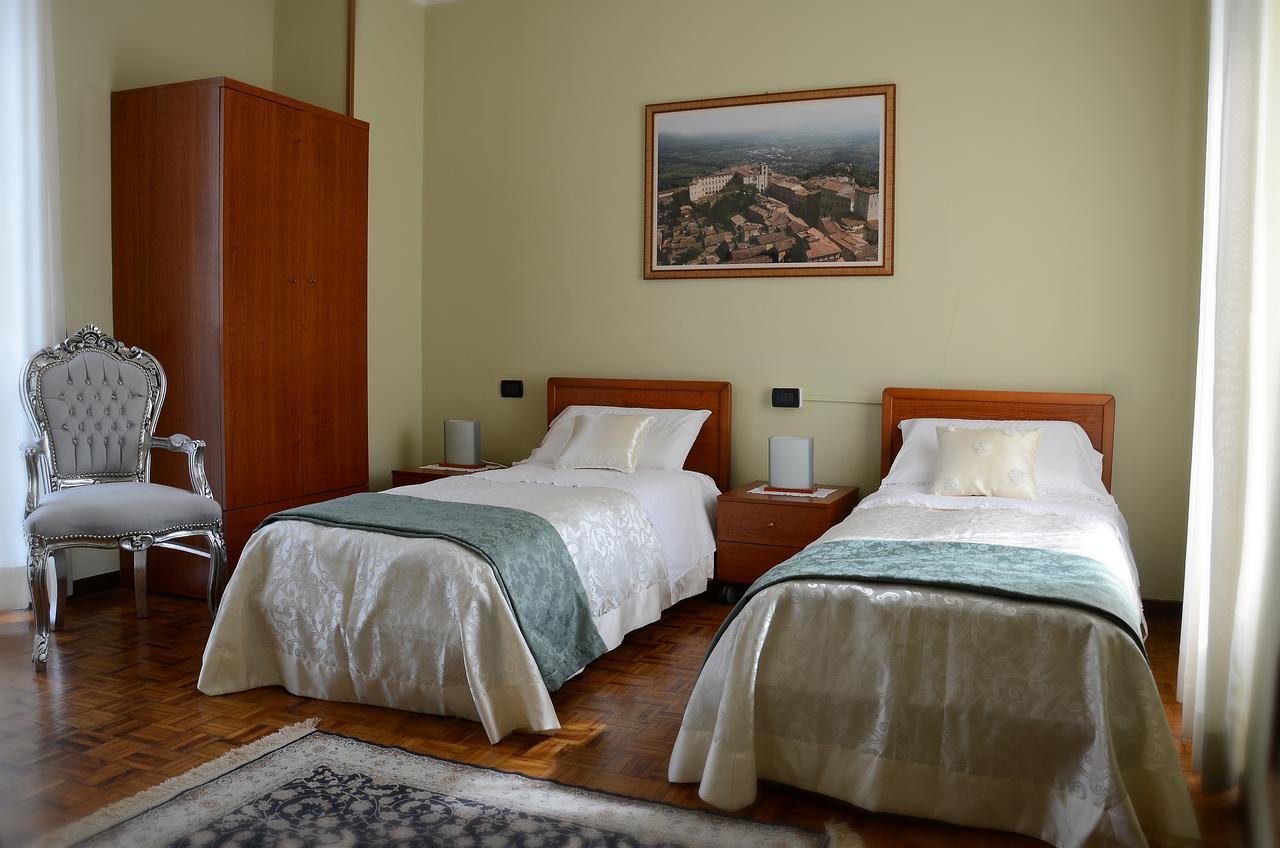 קיארי Hotel La Fenice מראה חיצוני תמונה